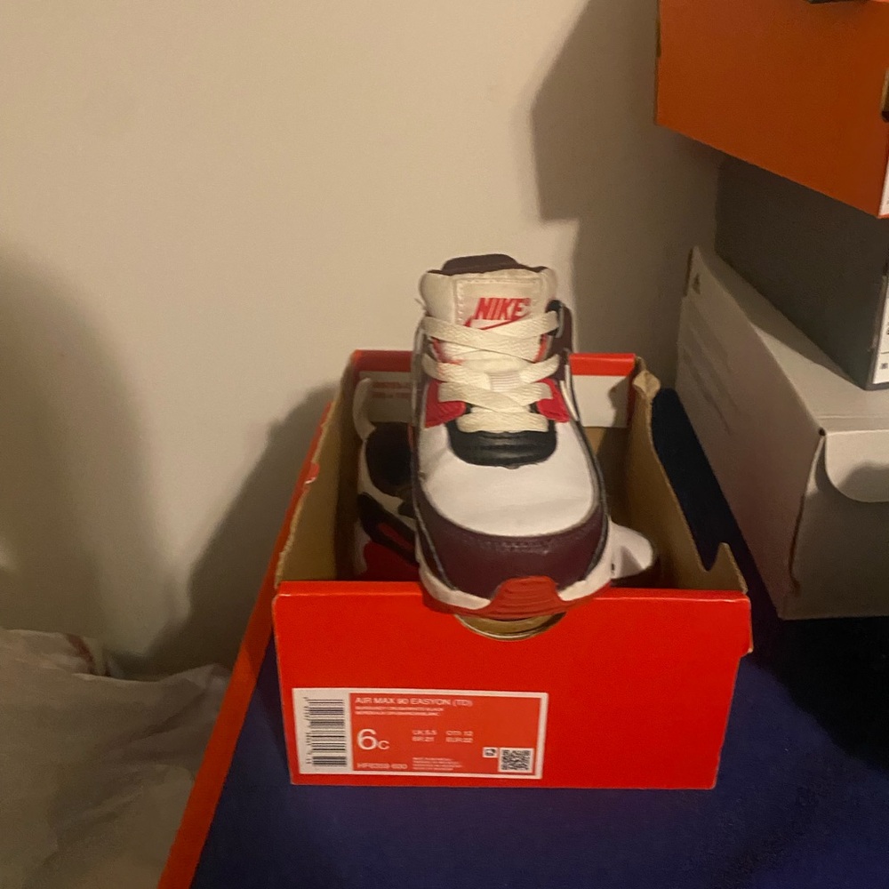 Nike Kids Sneakers - Red, White, and Black